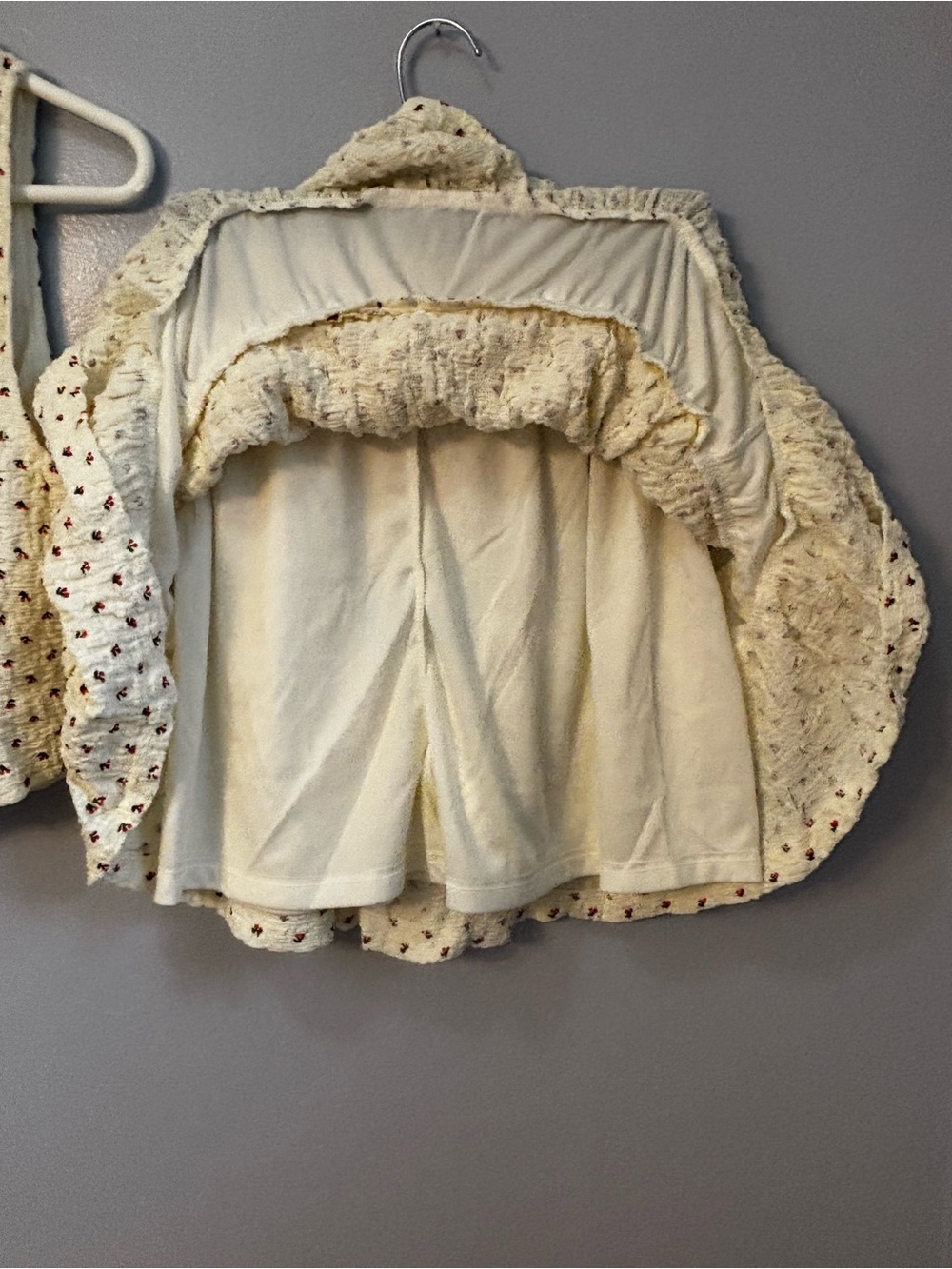 Cloud Ten 2-Piece Cherry Print Vest and Tiered Skirt Set - Cream - Size M. NWT - Picture 10 of 13
